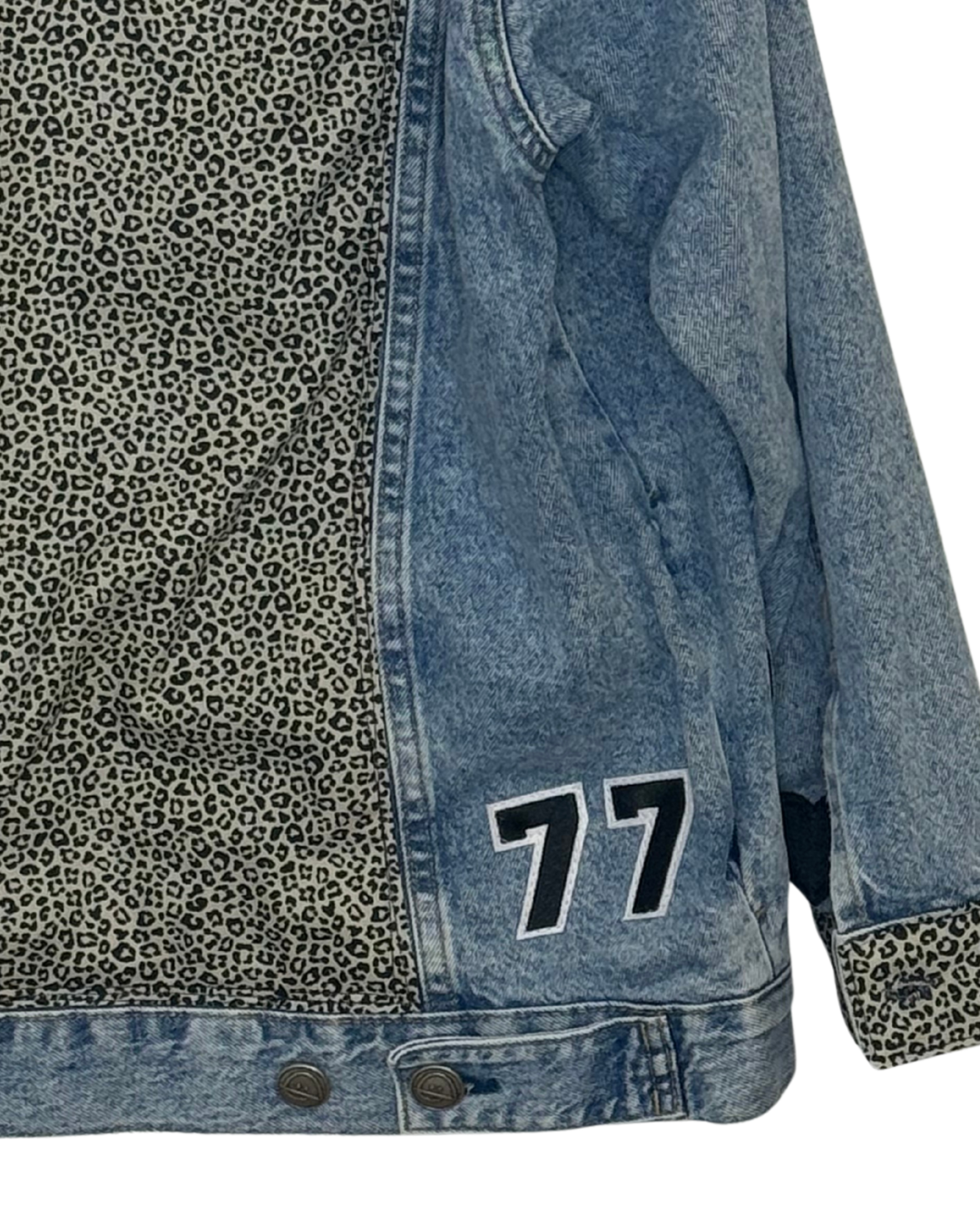 77- Leo Sparkle